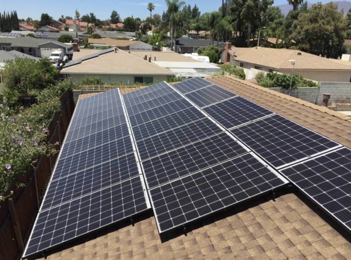 Solar panels lying on the roof of a house